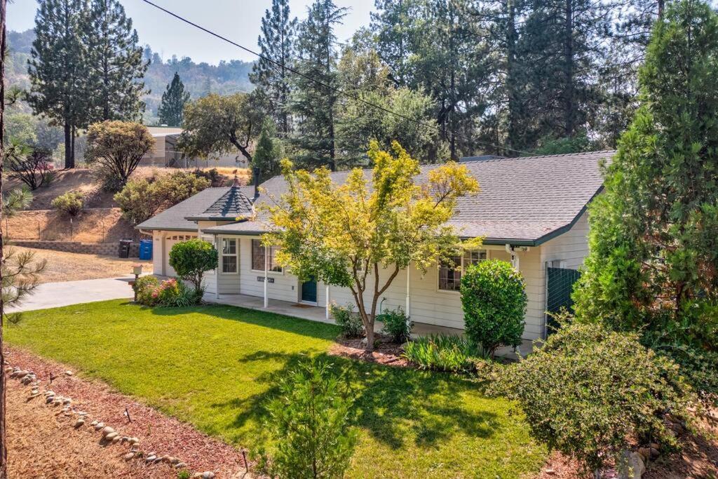Acorn House - Charming House In Green Heaven With Pool Table With Lovely Backyard Oakhurst Exterior foto