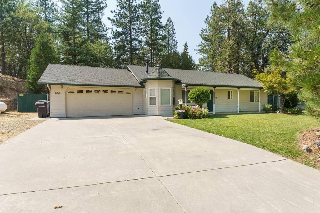Acorn House - Charming House In Green Heaven With Pool Table With Lovely Backyard Oakhurst Exterior foto