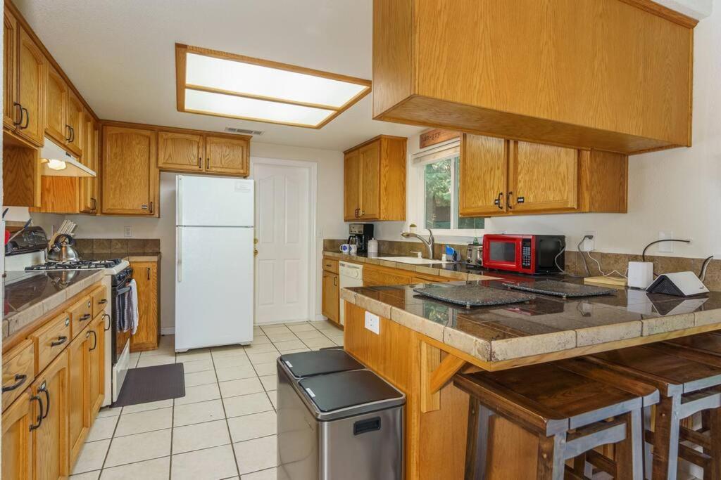 Acorn House - Charming House In Green Heaven With Pool Table With Lovely Backyard Oakhurst Exterior foto
