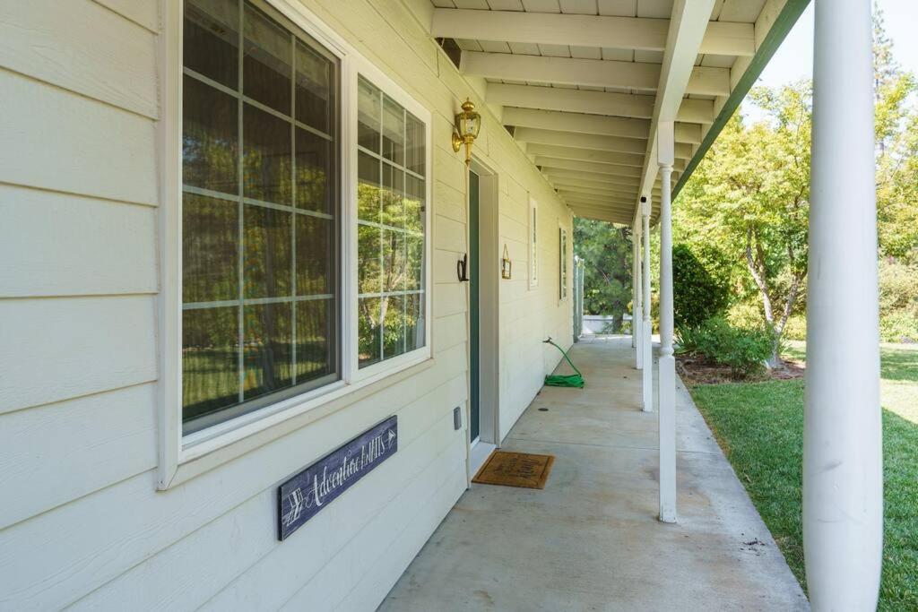 Acorn House - Charming House In Green Heaven With Pool Table With Lovely Backyard Oakhurst Exterior foto