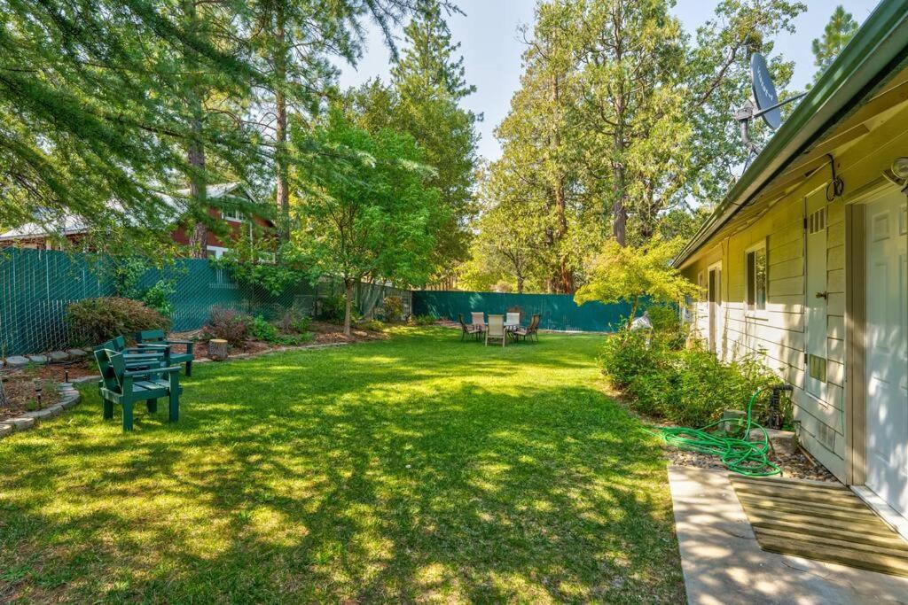 Acorn House - Charming House In Green Heaven With Pool Table With Lovely Backyard Oakhurst Exterior foto