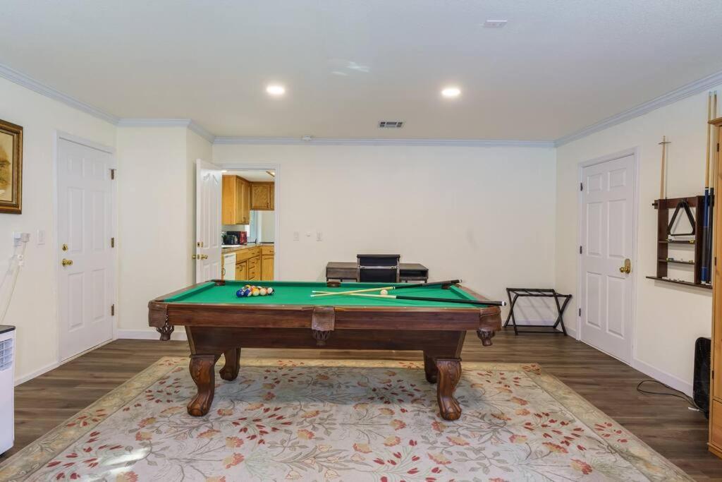 Acorn House - Charming House In Green Heaven With Pool Table With Lovely Backyard Oakhurst Exterior foto