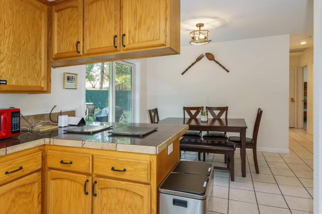 Acorn House - Charming House In Green Heaven With Pool Table With Lovely Backyard Oakhurst Exterior foto