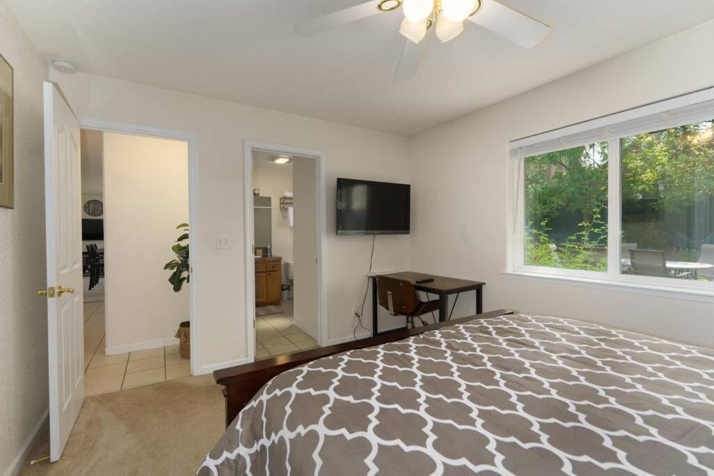 Acorn House - Charming House In Green Heaven With Pool Table With Lovely Backyard Oakhurst Exterior foto